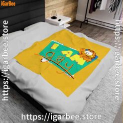 0 gay garfield yellow blanket