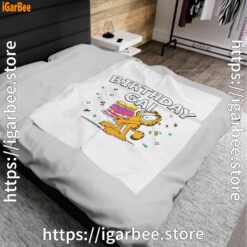 1 garfield birthday elebrating big chest white blanket