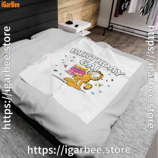 1 garfield birthday elebrating big chest white blanket