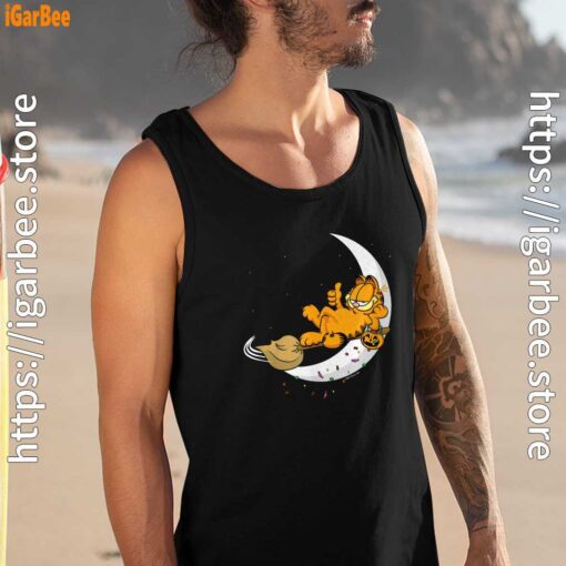 15 garfield halloween crescent moon broom riding black men tank top