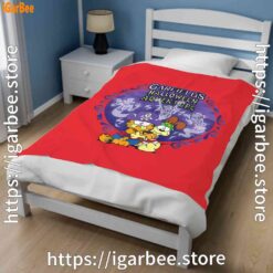 2 garfield halloween adventure hugging red blanket