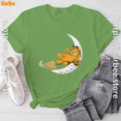 2 garfield halloween crescent moon broom riding green tee shirt