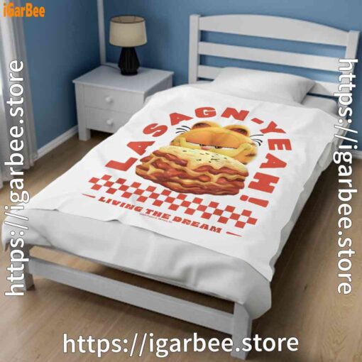 2 garfield lasagna yeah white blanket