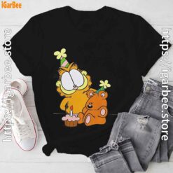 2 happy birthday garfield with small cake black tee shirt