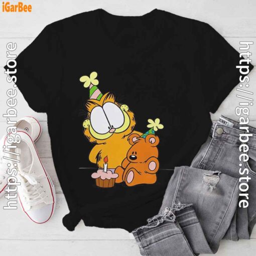 2 happy birthday garfield with small cake black tee shirt