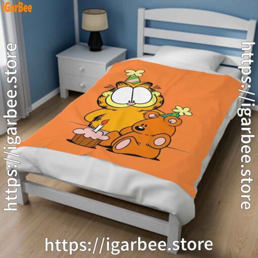2 happy birthday garfield with small cake orange blanket