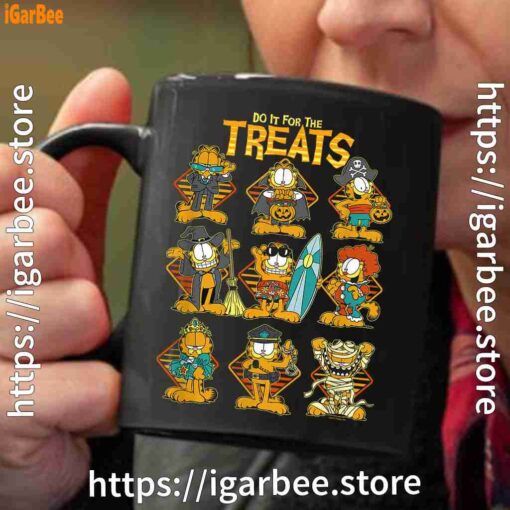 garfield halloween costumes grid do it for the treats black coffee mug 11oz