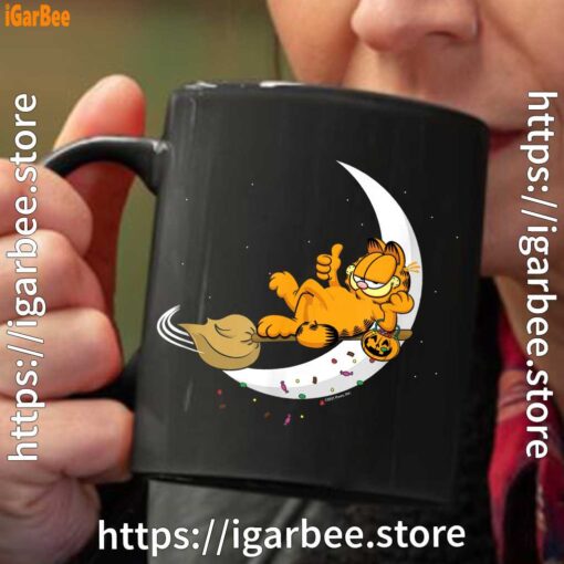 garfield halloween crescent moon broom riding black coffee mug 11oz