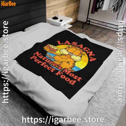 garfield lasagna natures most perfect food black blanket