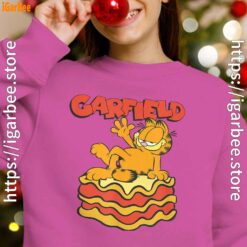 garfield lasagna slice pose girl pink sweatshirt