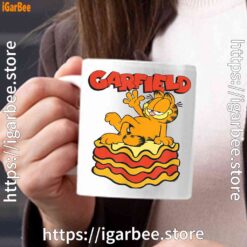 garfield lasagna slice pose white mug 15oz