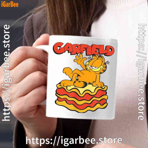 garfield lasagna slice pose white mug 15oz