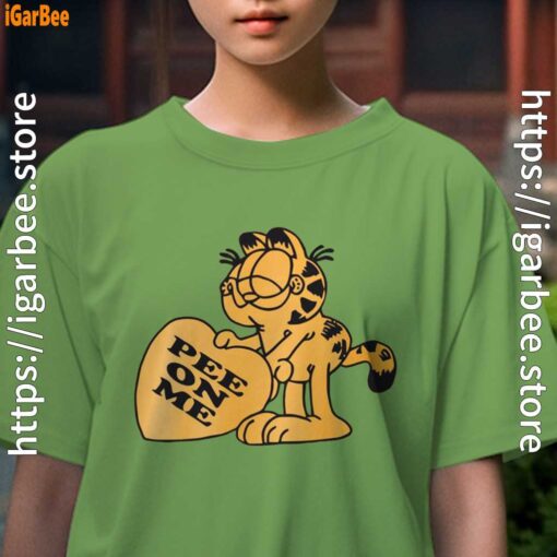 garfield pee on me female green tee for girl