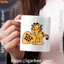 garfield pee on me white mug