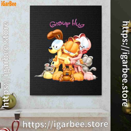 1 garfield group hug black canvas