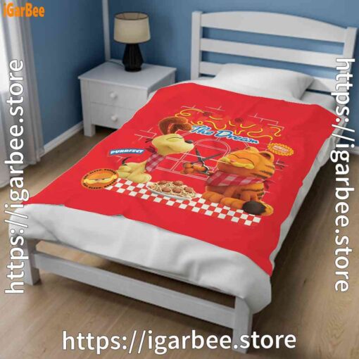 2 garfield movie living dream odie pasta red blanket