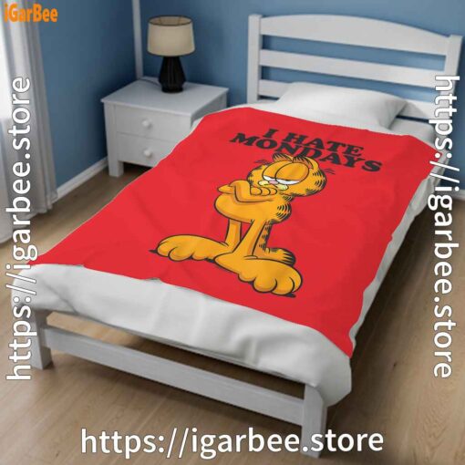 2 hate mondays garfield red blanket