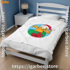3 garfield christmas my presence is your present white blanket
