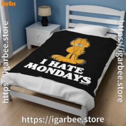 3 hate mondays garfield are just nature’s way of ruining my life black blanket
