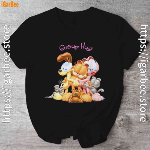 garfield group hug black shirt