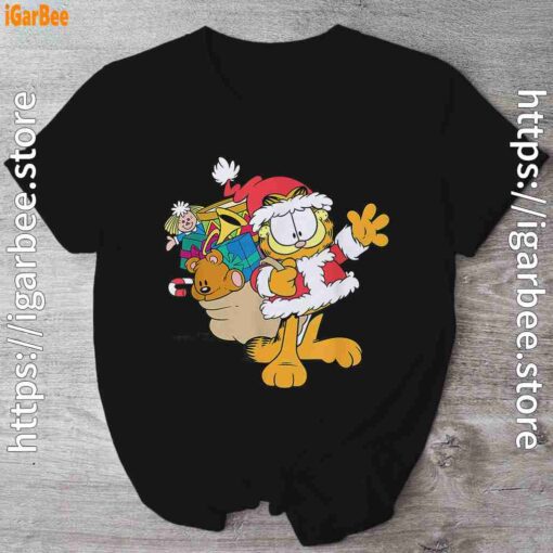 ripple junction garfield santa with gifts black shirt