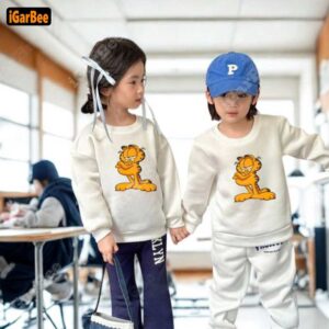 white garfield sweatshirt for kids